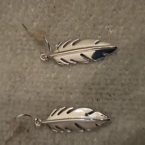 Feather earings